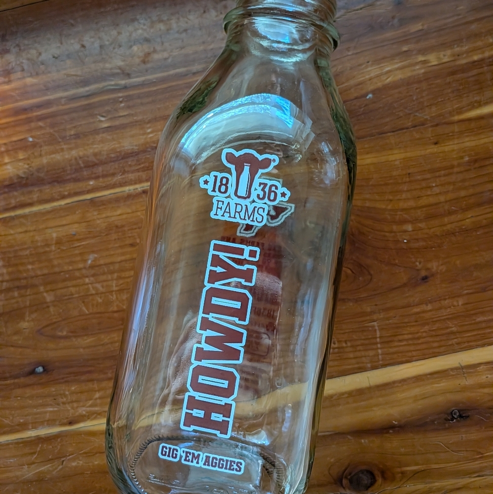 1836 Farms Quart Glass Texas Aggies Milk Jar Gig 'Em Aggies